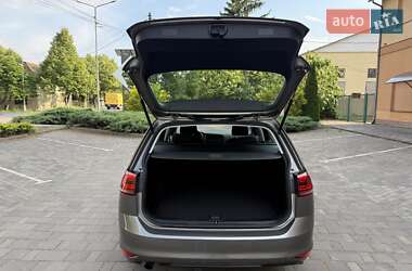 Універсал Volkswagen Golf 2015 в 