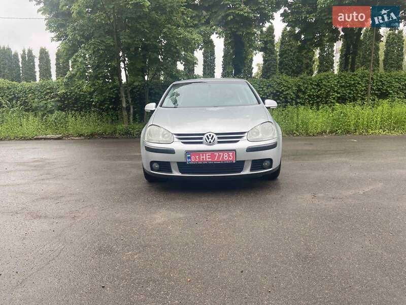 Хэтчбек Volkswagen Golf 2009 в Луцке