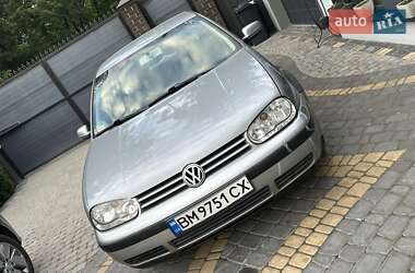 Хэтчбек Volkswagen Golf 2001 в 