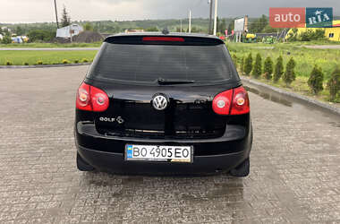 Хэтчбек Volkswagen Golf 2007 в 