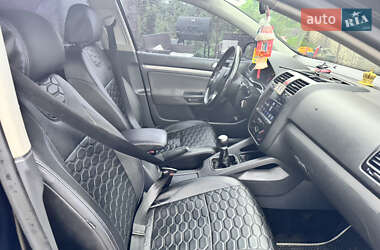 Хэтчбек Volkswagen Golf 2007 в 