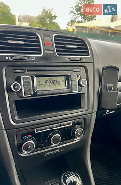 Універсал Volkswagen Golf 2011 в 