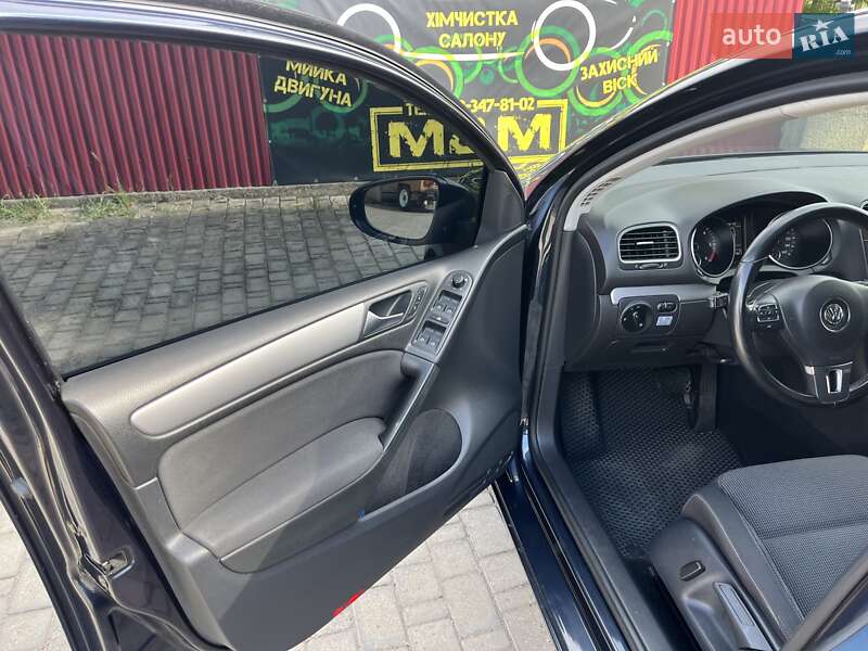 Хэтчбек Volkswagen Golf 2013 в Одессе