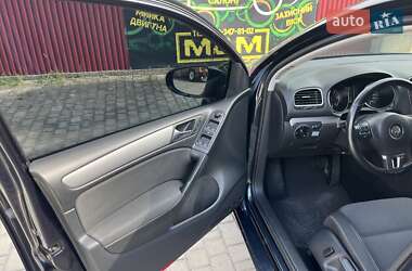 Хэтчбек Volkswagen Golf 2013 в 