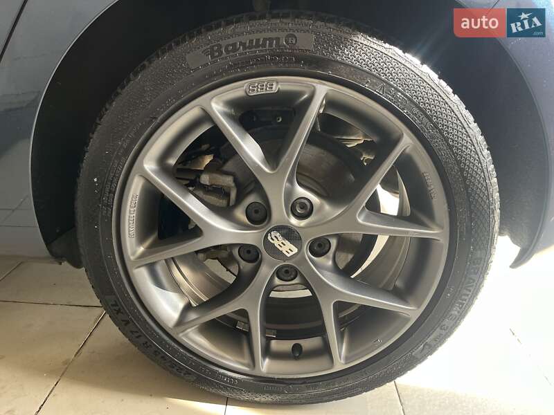 Хэтчбек Volkswagen Golf 2013 в Одессе