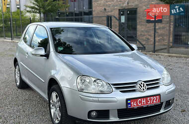 Хетчбек Volkswagen Golf 2006 в Вінниці