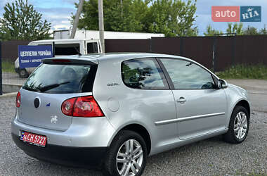 Хэтчбек Volkswagen Golf 2006 в 