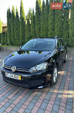 Універсал Volkswagen Golf 2009 в 