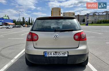 Хэтчбек Volkswagen Golf 2004 в 