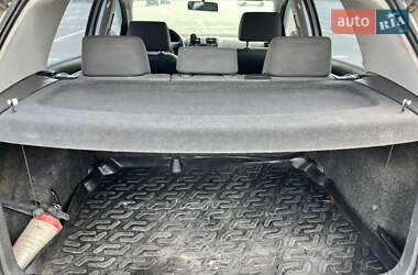 Хэтчбек Volkswagen Golf 2004 в 