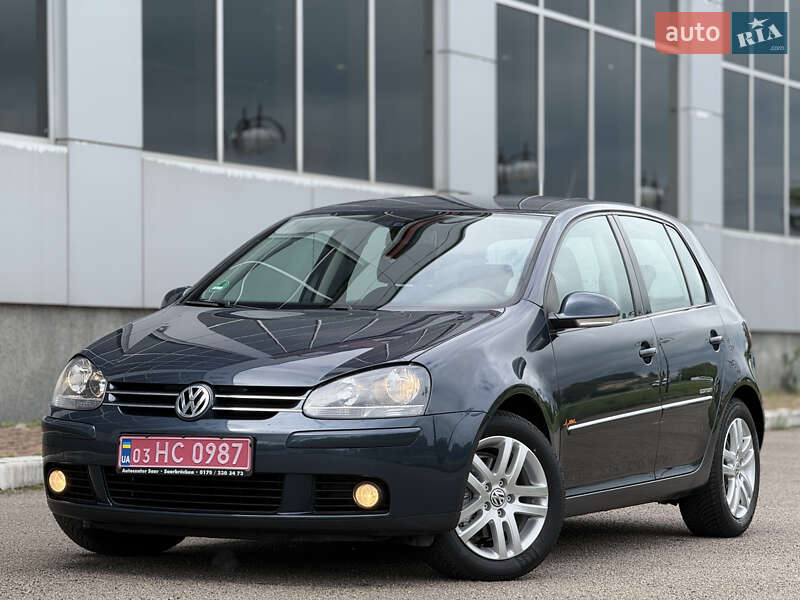 Хетчбек Volkswagen Golf 2009 в Білій Церкві