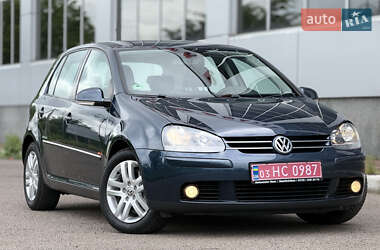 Хэтчбек Volkswagen Golf 2009 в 