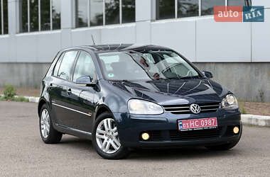 Хэтчбек Volkswagen Golf 2009 в 