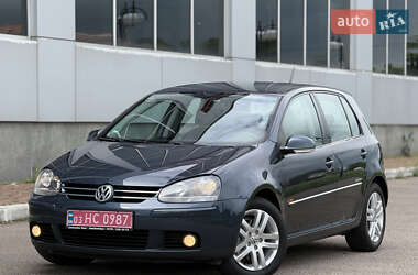 Хэтчбек Volkswagen Golf 2009 в 