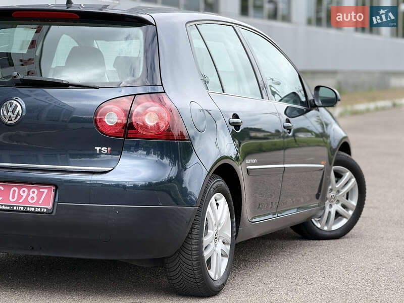 Хетчбек Volkswagen Golf 2009 в Білій Церкві