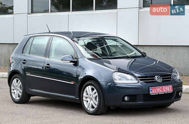 Хэтчбек Volkswagen Golf 2009 в 