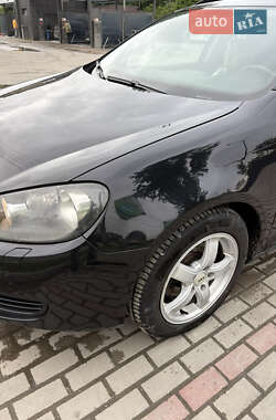 Універсал Volkswagen Golf 2010 в Івано-Франківську