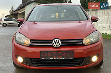 Хетчбек Volkswagen Golf 2009 в 