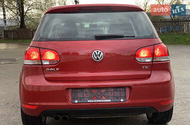 Хетчбек Volkswagen Golf 2009 в 