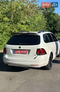 Универсал Volkswagen Golf 2011 в 