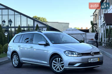 Универсал Volkswagen Golf 2020 в Стрые