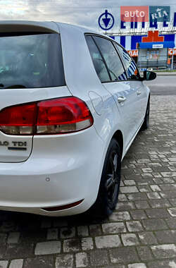 Хэтчбек Volkswagen Golf 2012 в 