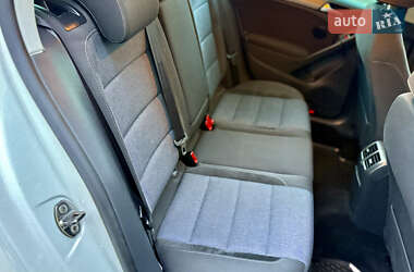 Хэтчбек Volkswagen Golf 2012 в 