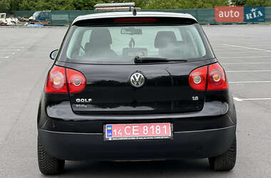 Хэтчбек Volkswagen Golf 2007 в 