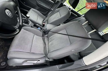 Хэтчбек Volkswagen Golf 2007 в 