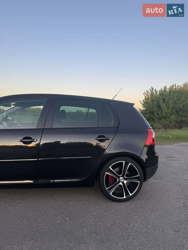 Хетчбек Volkswagen Golf 2007 в Дубні