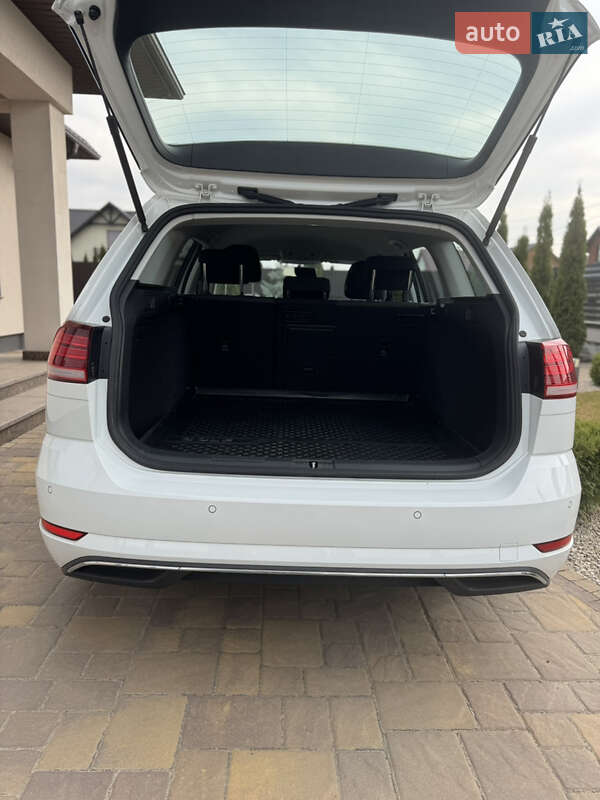 Універсал Volkswagen Golf 2018 в Ковелі
