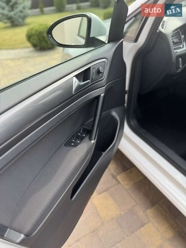 Універсал Volkswagen Golf 2018 в Ковелі