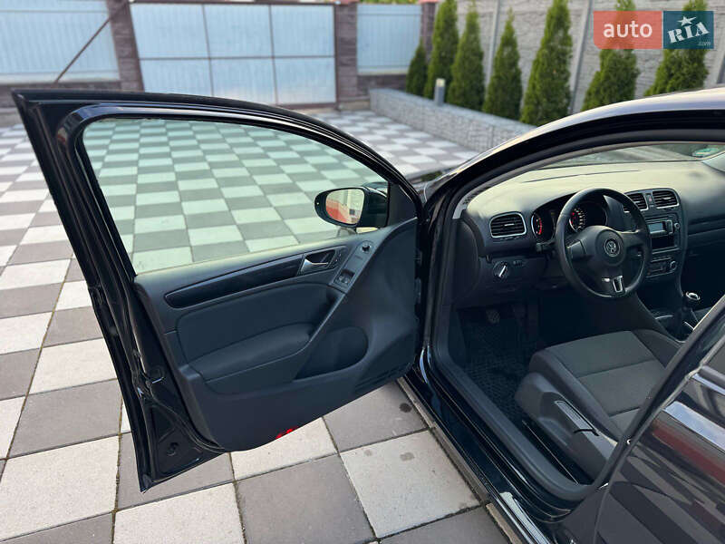 Хэтчбек Volkswagen Golf 2009 в Виннице фото 12 Хэтчбек Volkswagen Golf 2009 в Виннице