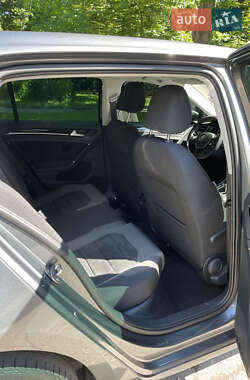 Хетчбек Volkswagen Golf 2020 в 
