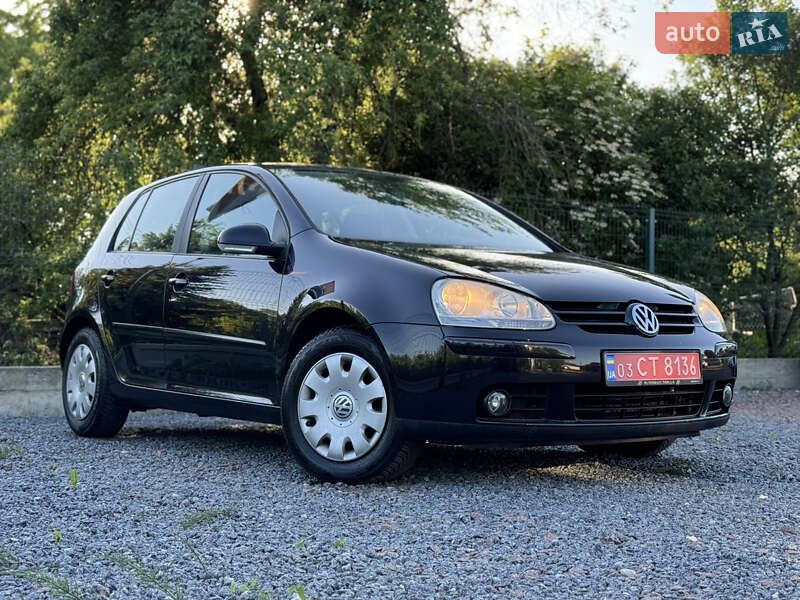 Хэтчбек Volkswagen Golf 2008 в Дрогобыче