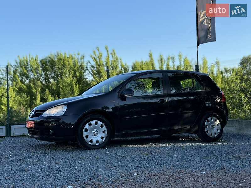 Хэтчбек Volkswagen Golf 2008 в Дрогобыче