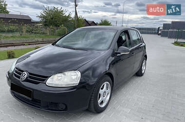 Хэтчбек Volkswagen Golf 2006 в 