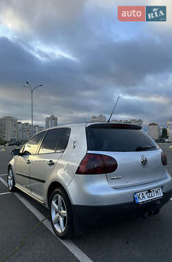 Хэтчбек Volkswagen Golf 2008 в 