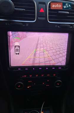 Универсал Volkswagen Golf 2010 в 
