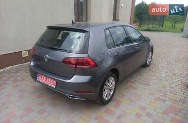 Хэтчбек Volkswagen Golf 2021 в 