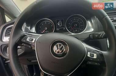Хэтчбек Volkswagen Golf 2021 в 