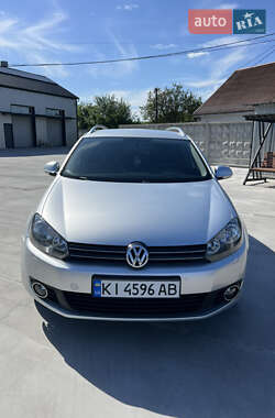 Универсал Volkswagen Golf 2011 в 