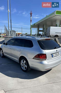 Универсал Volkswagen Golf 2011 в 
