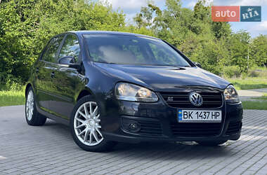 Хетчбек Volkswagen Golf 2008 в Рівному