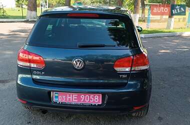 Хетчбек Volkswagen Golf 2010 в 