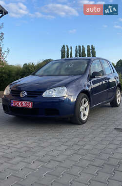 Хетчбек Volkswagen Golf 2005 в 