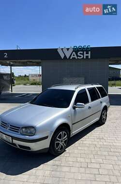 Универсал Volkswagen Golf 2001 в Ужгороде