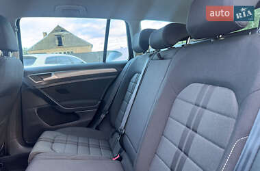 Универсал Volkswagen Golf 2016 в 