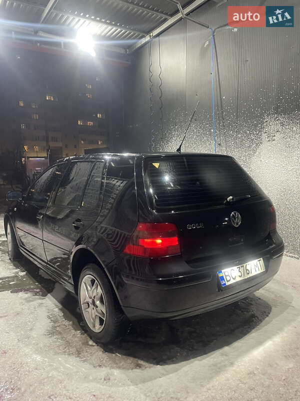 Хэтчбек Volkswagen Golf 1999 в Львове