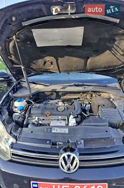 Хэтчбек Volkswagen Golf 2010 в 